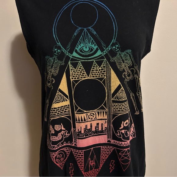 Truly Madly Deeply Skeleton Graphic Muscle Tee Urban Outfitters - Picture 6 of 11